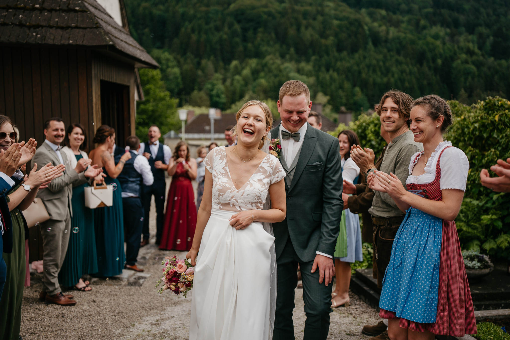 Anita und Martin nach dem Auszug der Kirche